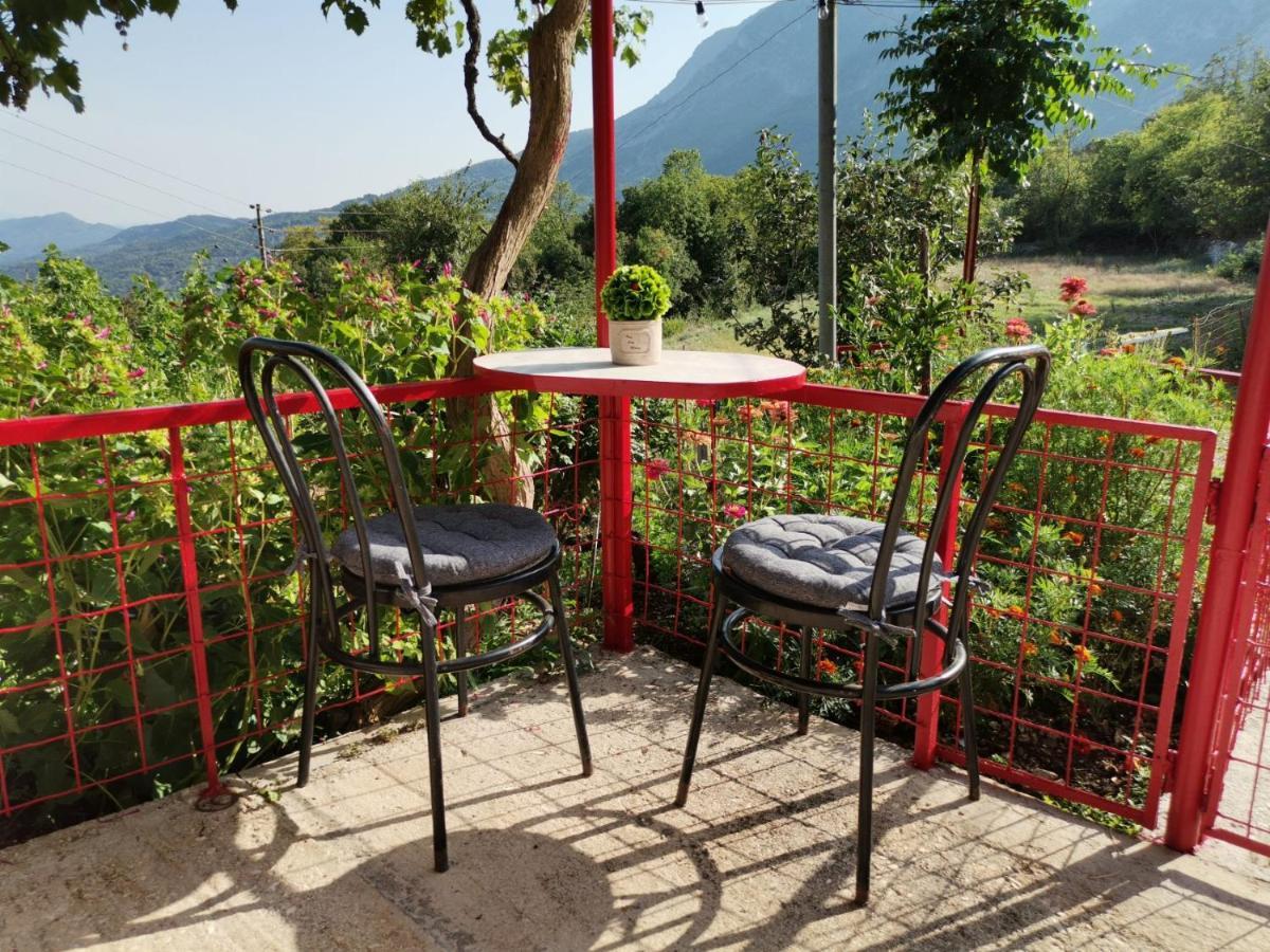 Georgaras Accommodation Platanoussa Exterior foto